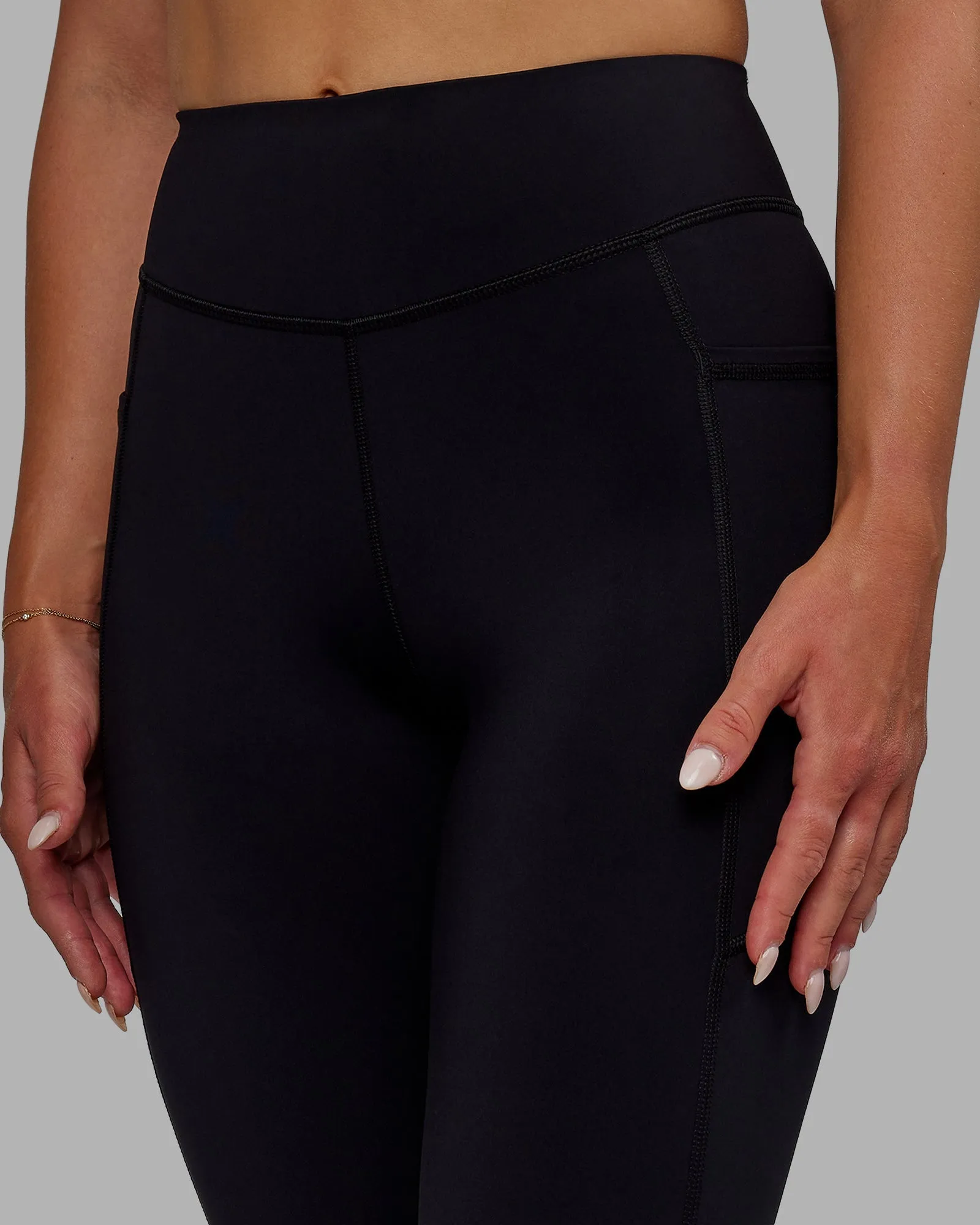 Elite 7/8 Length Leggings - Black