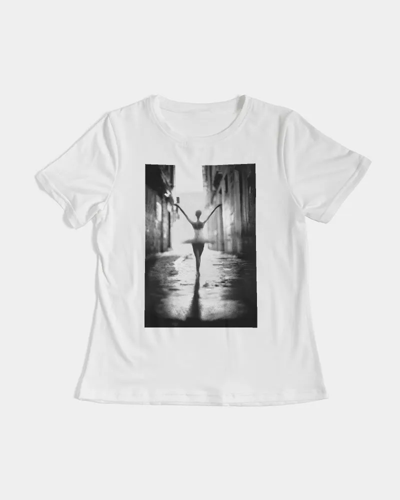 IT'S ME, DOLLY BALLERINA FEELING DOLLY Women's All-Over Print Tee