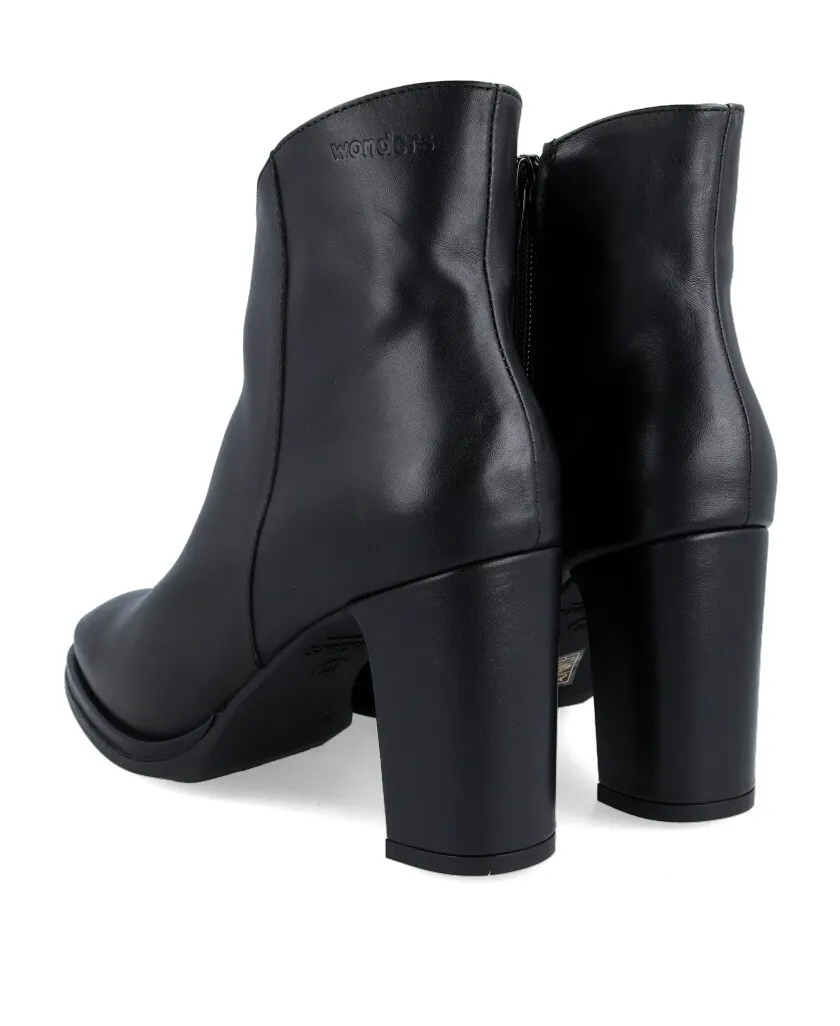 Wonders Ost M-5130 Black leather heel ankle boot